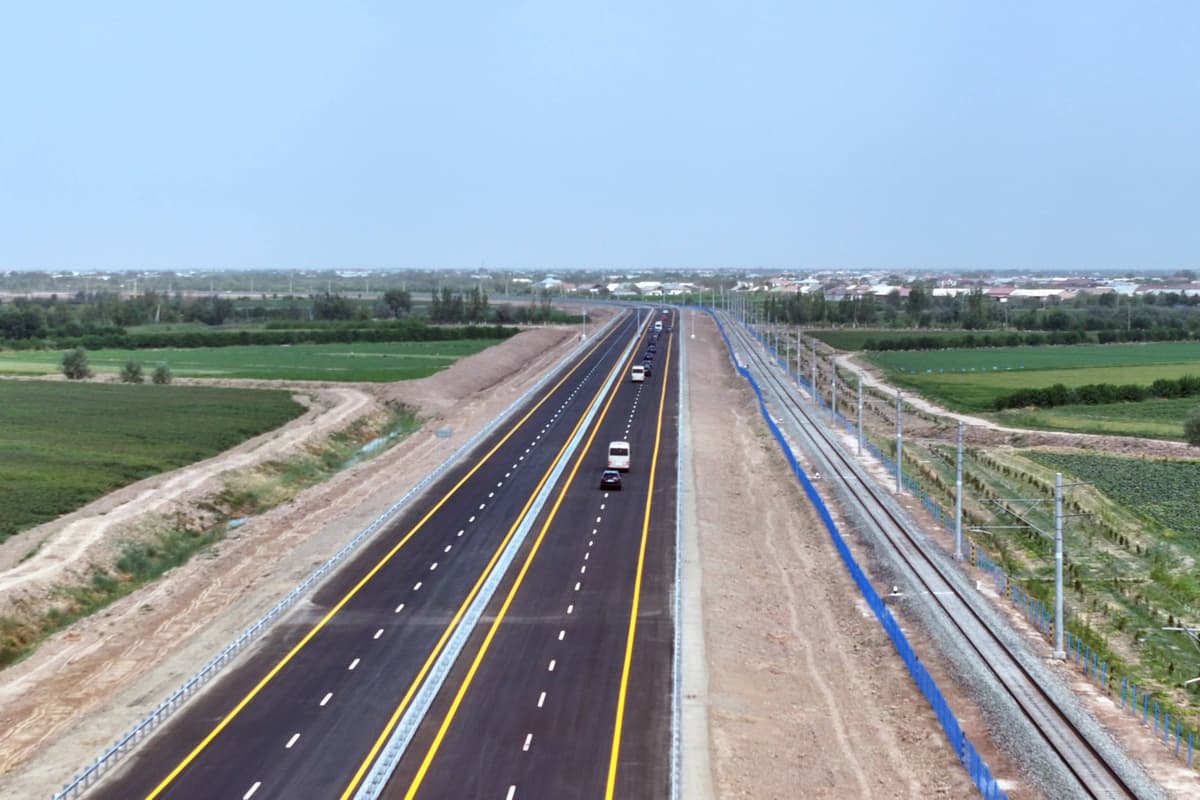 Uzbekistan sets toll rates for country’s first paid highway
