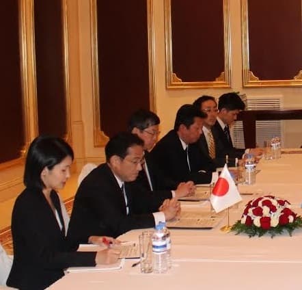 Abdulaziz Kamilov Yaponiya tashqi ishlar vaziri bilan uchrashdi
