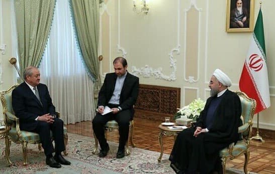 Abdulaziz Komilov Eron prezidenti bilan uchrashdi