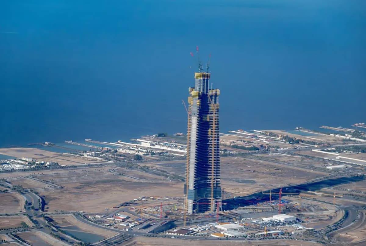 Бир километрлик Jeddah Tower 110 қаватгача кўтарилди
