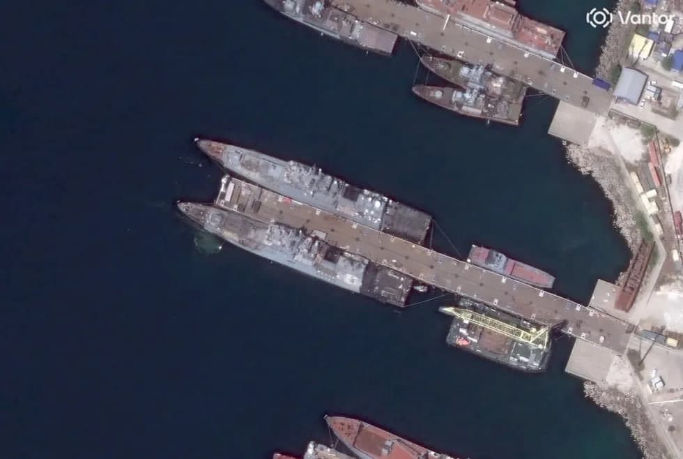 Ukraina dronlari Novorossiysk portiga yoppasiga hujum qildi