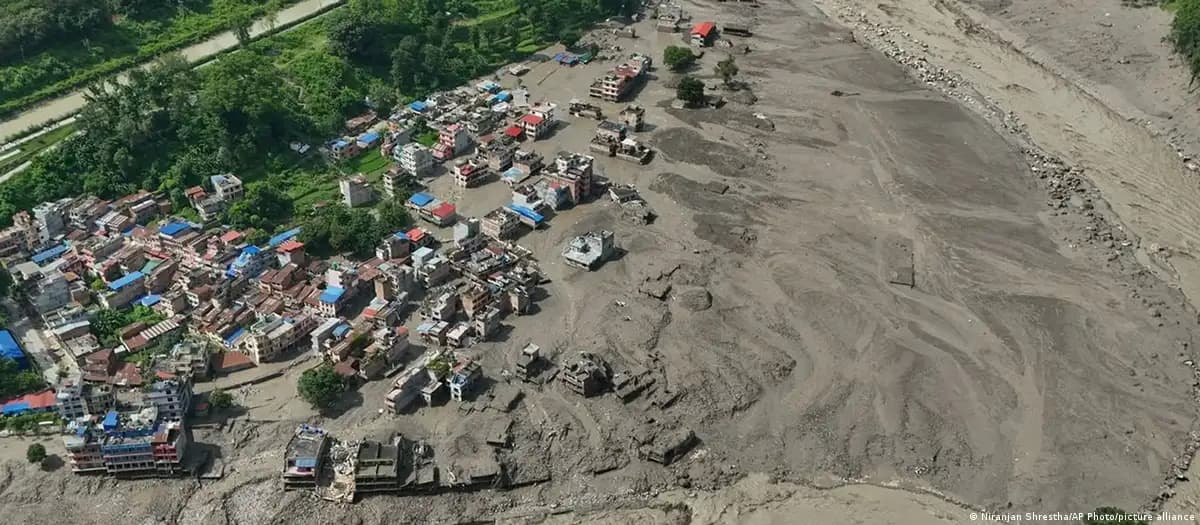 Nepalda suv toshqini: qidiruv-qutqaruv ishlariga armiya jalb qilinadi