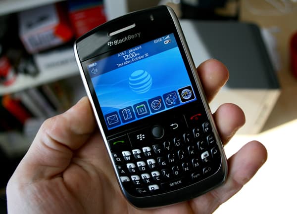 BlackBerry smartfonlar ishlab chiqarishni to‘xtatadi