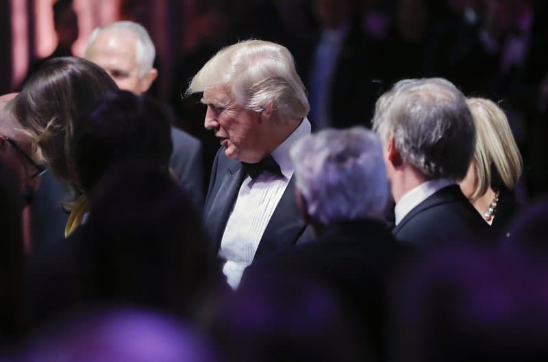 АҚШнинг йирик телеканаллари Трамп ҳақидаги роликни эфирга беришдан бош тортди