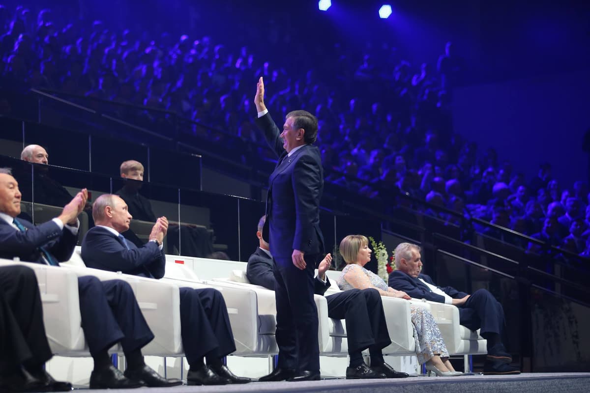 Forbes Shavkat Mirziyoyevni Xitoy islohotchisi Den Syaopinga qiyosladi