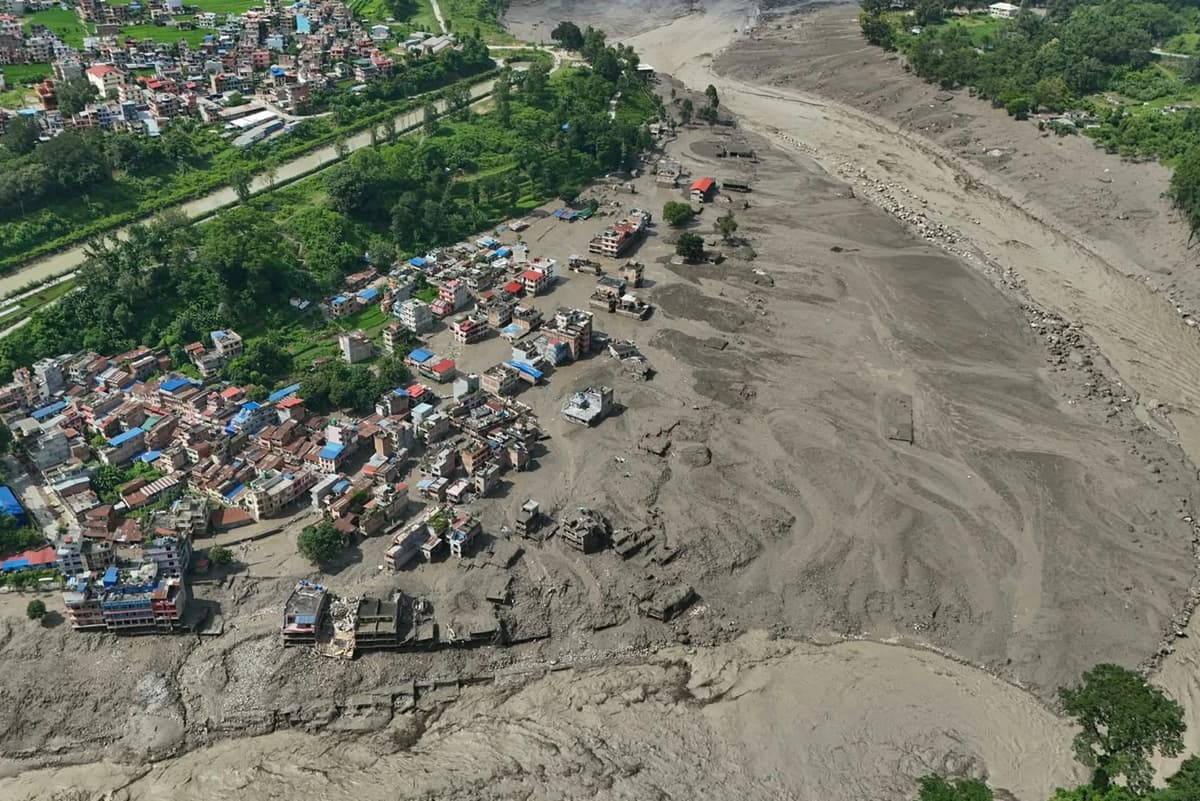 Nepaldagi toshqin qurbonlari 450dan oshdi. Tramp yordam taklif qildi