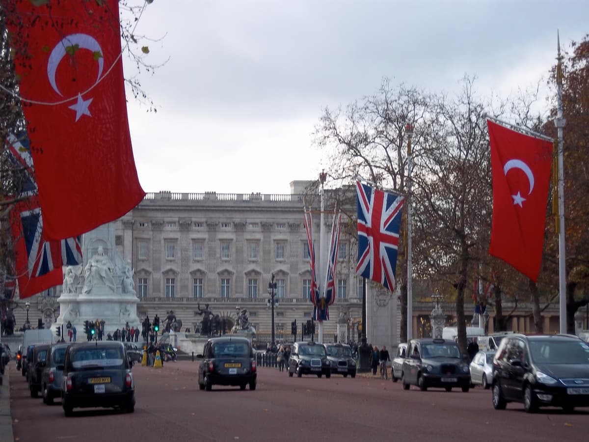 Turkiya Brexit’dan keyin Buyuk Britaniya bilan savdo kelishuvi imzolashga tayyorligini bildirdi