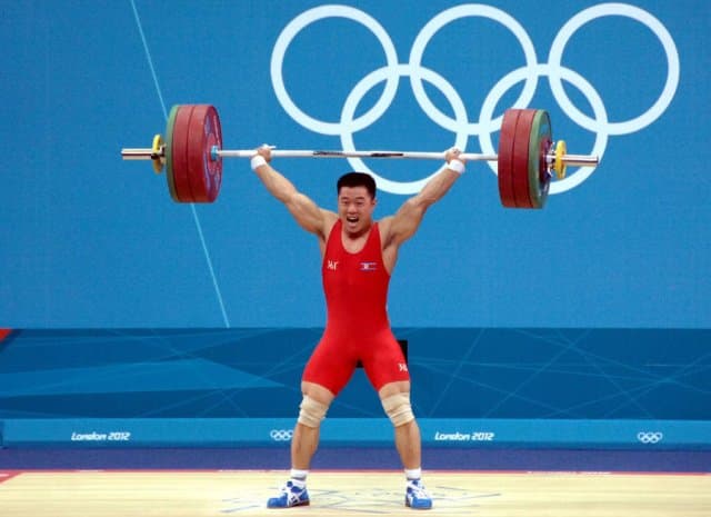 Shimoliy koreyalik sportchi Riodagi Olimpiadada oltin medal ololmagani uchun marhum Kim Chen Irdan kechirim so‘radi
