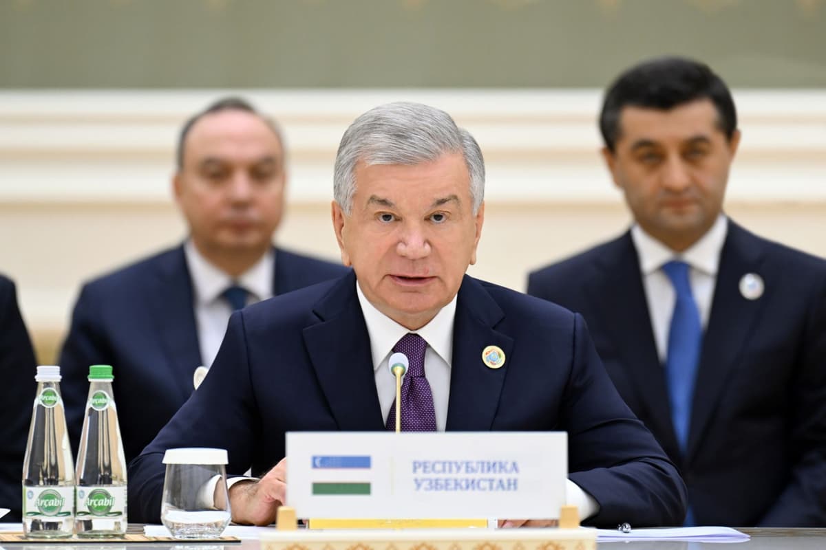 President Mirziyoyev proposes new investment, transport and technology initiatives for Central Asia and Azerbaijan