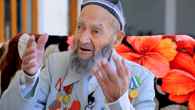 103 ёшли уруш фахрийси нонга зор бўлган йиллар ҳақида гапириб берди