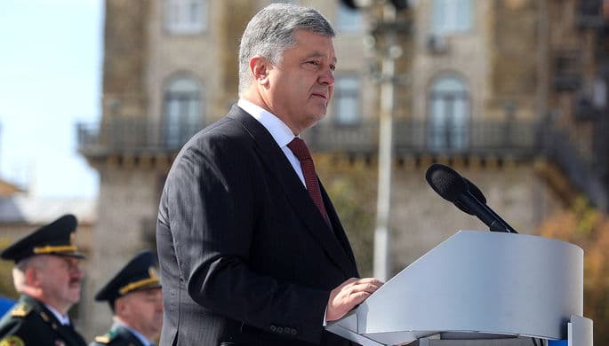 Poroshenko Jozef Bayden va Fransua Ollandni orden bilan taqdirladi