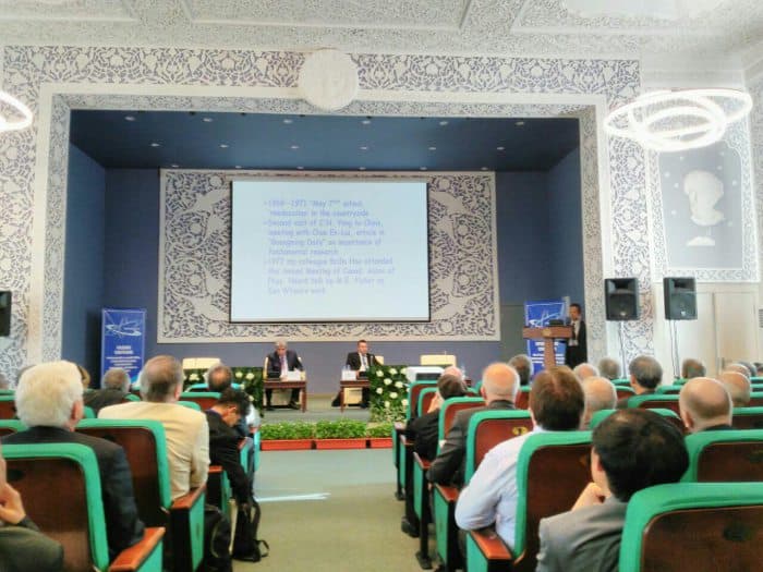 Xalqaro simpoziumning birinchi kuni: Sug‘urilgan tishni tiklash, Grasgof mezoni, yangilanuvchi energiya manbalari va boshqa mavzular