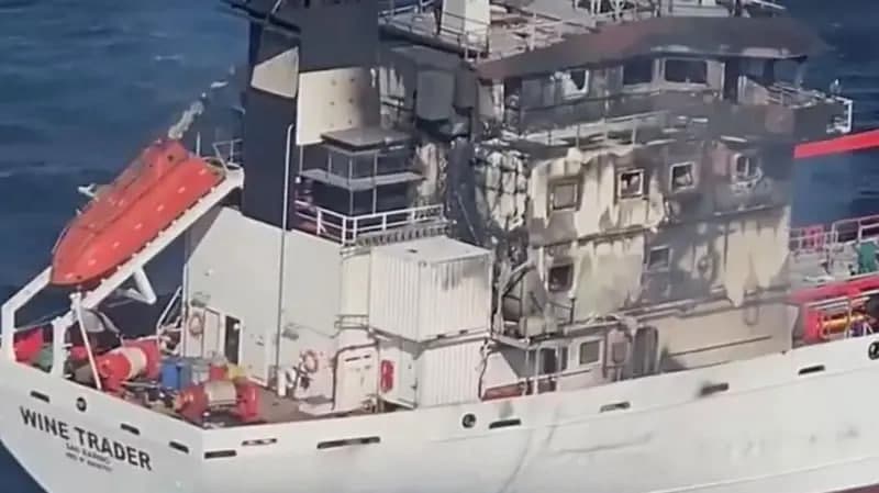 Ruminiya yaqinida tanker hujumga uchradi. 7 dengizchi qidirilmoqda