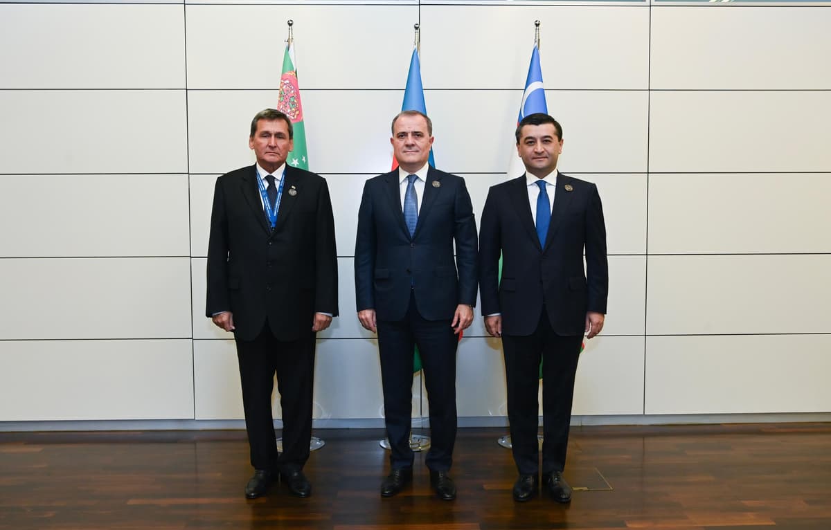 Uzbekistan, Azerbaijan and Turkmenistan discuss transport and energy cooperation in Baku