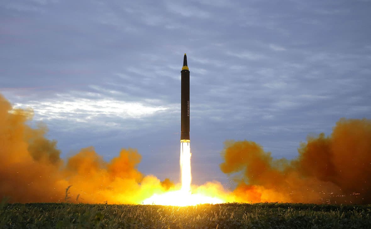 Shimoliy Koreya Tinch okeani tomon raketa uchirdi