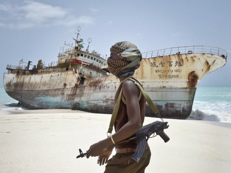 Somali qaroqchilari 2012 yilda qo‘lga olingan 26 asirni ozod qilishdi