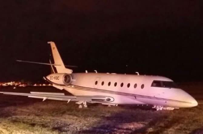 Ronalduning samolyoti Barselona aeroportida avariyaga uchradi