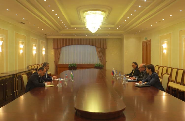 Sodiq Safoyev Rossiya elchisi bilan uchrashdi