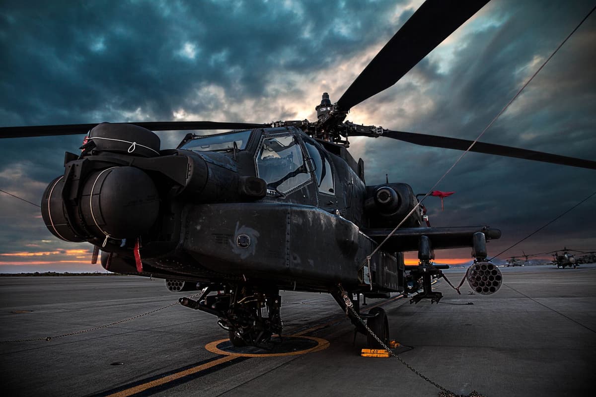 АҚШ Жанубий Кореяга Apache вертолётларини етказиб беришни якунлади