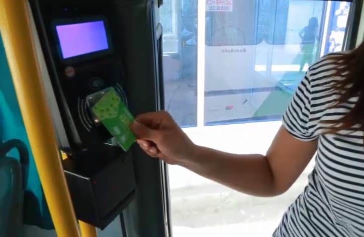 Avtobuslarga to‘lovlarni avtomatlashtirish loyihasi ilk marta Guliston shahrida sinovdan o‘tkaziladi