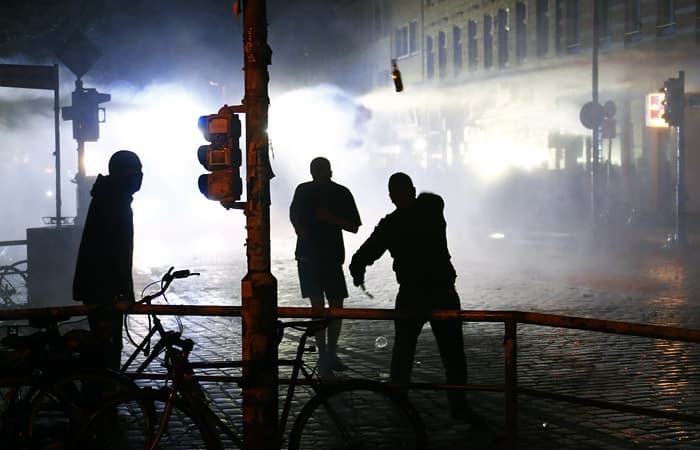 Hamburgdagi tartibsizliklar vaqtida rossiyaliklar qo‘lga olingan