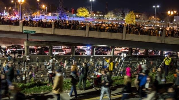 Portlendda Trampga qarshi aksiyadan so‘ng ommaviy tartibsizliklar boshlandi