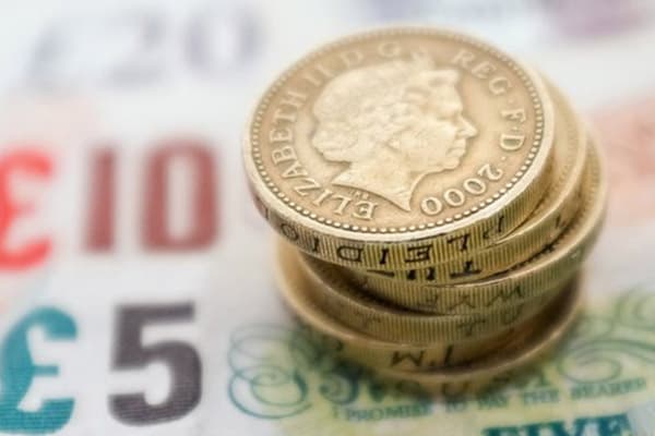 FT: Britaniya funti 31 yillik minimumgacha qadrsizlandi