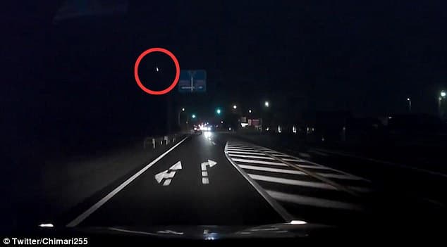 Yaponiyada meteor tushishi odamlarni vahimaga soldi (video)