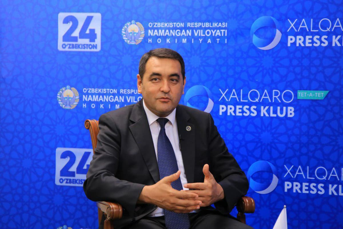Namangan viloyati hokimi o‘qituvchi va shifokorlar endi qishloq xo‘jalik ishlariga jalb etilmasligini va'da qildi