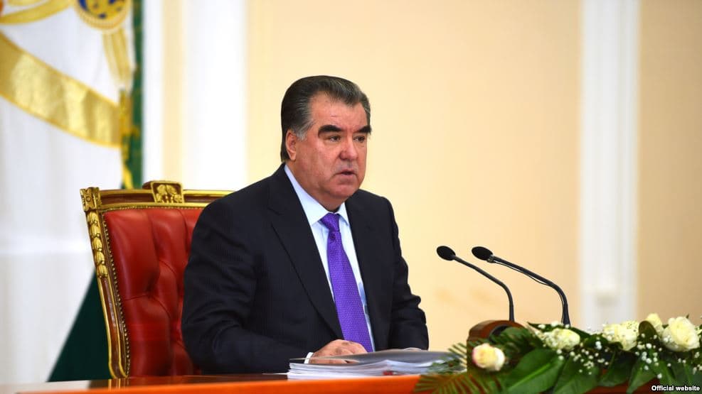 Tojikiston prezidenti mamlakatdagi fuqarolik urushining boshlanishi haqida eslab o‘tdi
