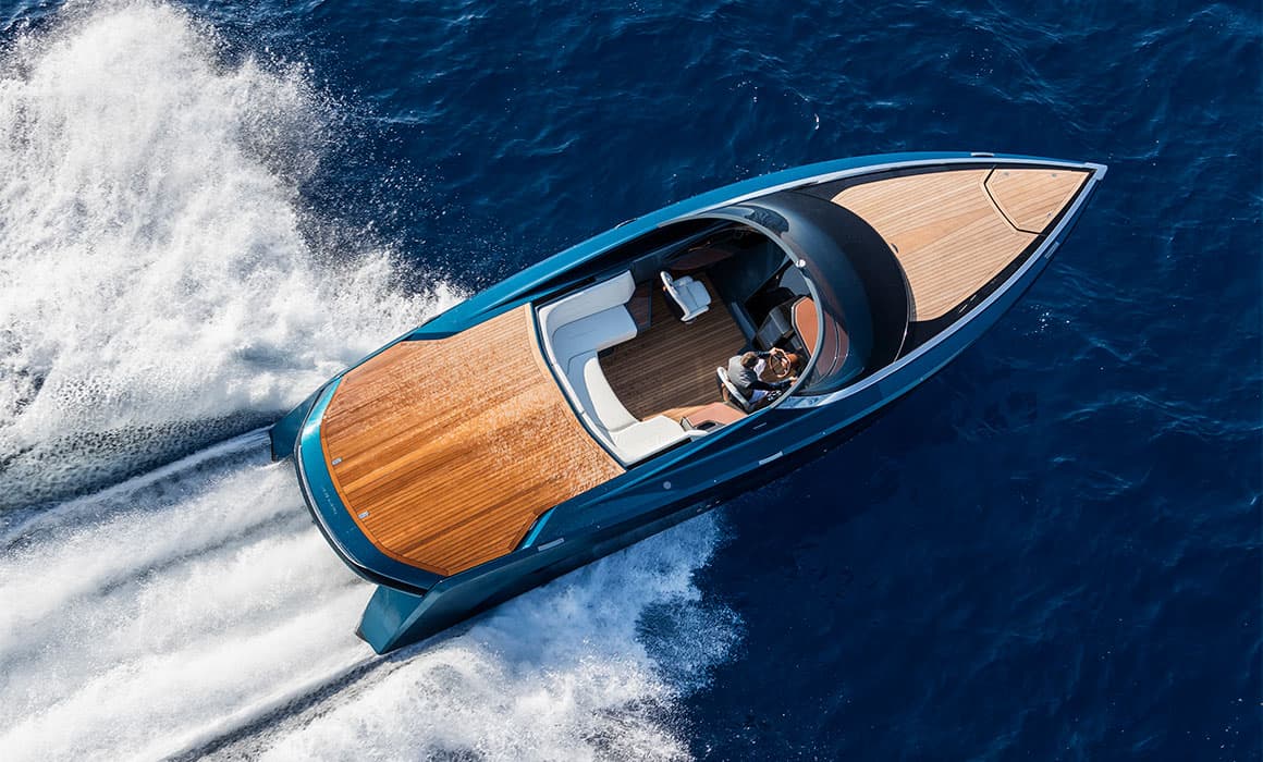 Aston Martin 1,7 million dollarlik ilk yaxtasini namoyish etdi