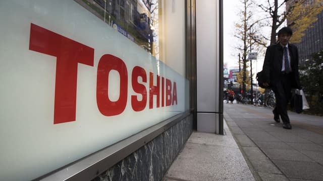 Toshiba телевизорлар ишлаб чиқарувчи бўлимини сотади