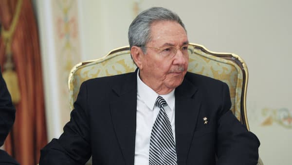 Raul Kastro Venesuela bilan birdamligini e'lon qildi