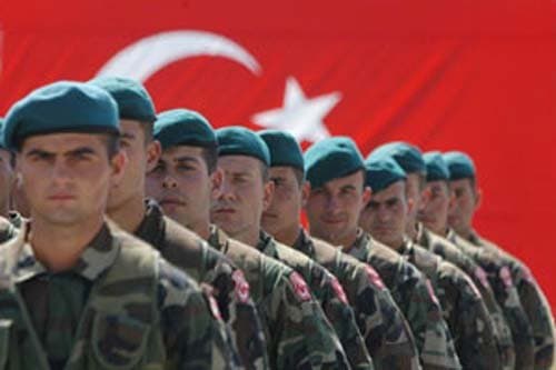 Turkiya Qatarga nima uchun harbiylar yubormoqda?