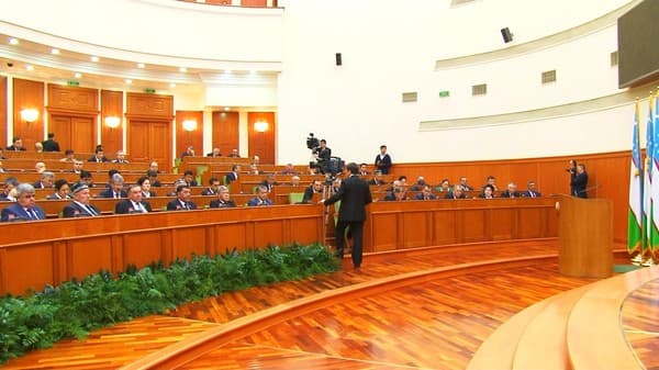 Senat prokuratura organlari xodimlari kunini belgilash to‘g‘risidagi qonunni ma'qulladi