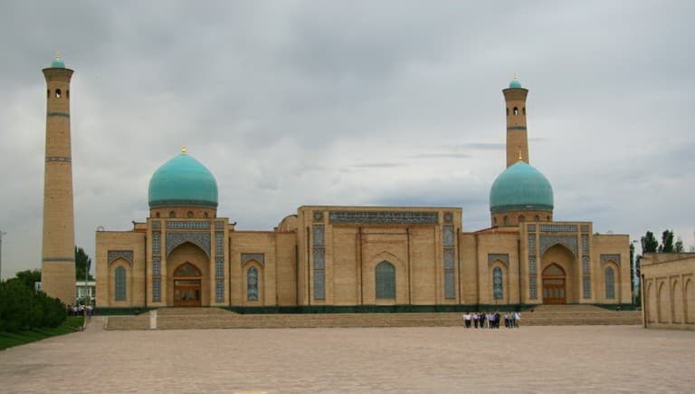 O‘zbekiston musulmonlar idorasi Hazrati Imom majmuasini ziyorat qilish tartibi bo‘yicha xabarga aniqlik kiritdi