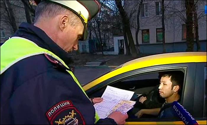 Rossiyada xorijlik haydovchilarga Rossiya haydovchilik guvohnomasisiz ishlash taqiqlanadi