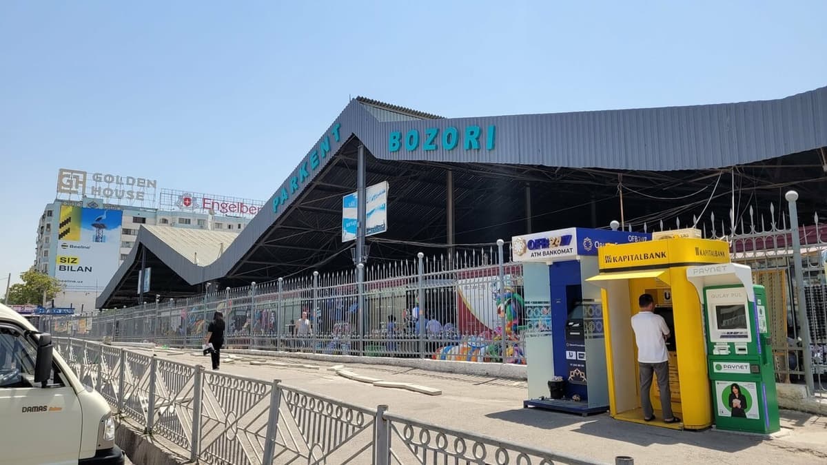 Tashkent mayor promises markets will retain their function after privatization
