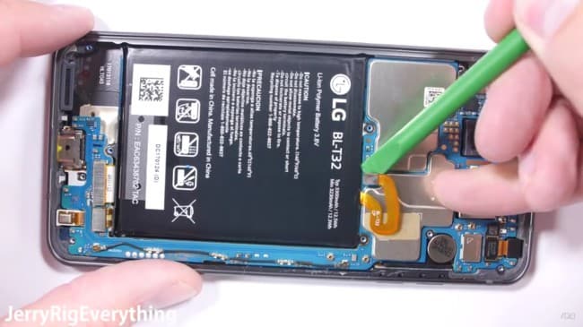Bloger LG G6 flagmanini ochib ko‘rdi