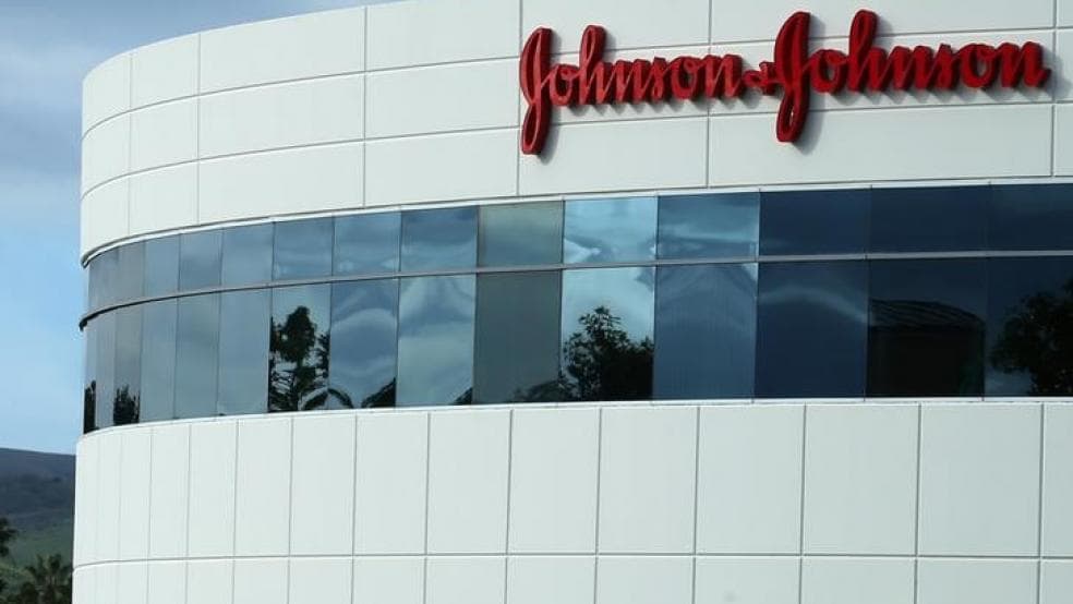 Johnson & Johnson mahsulotidan saratonga uchragan ayolga 110 mln dollar tovon puli to‘lanadi