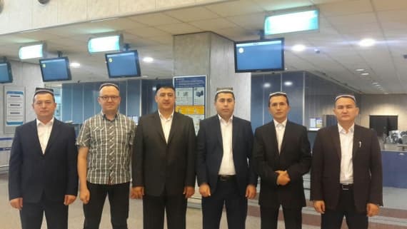 O‘zbekistonlik qorilar tarovih o‘qish uchun Rossiyaga ketdi