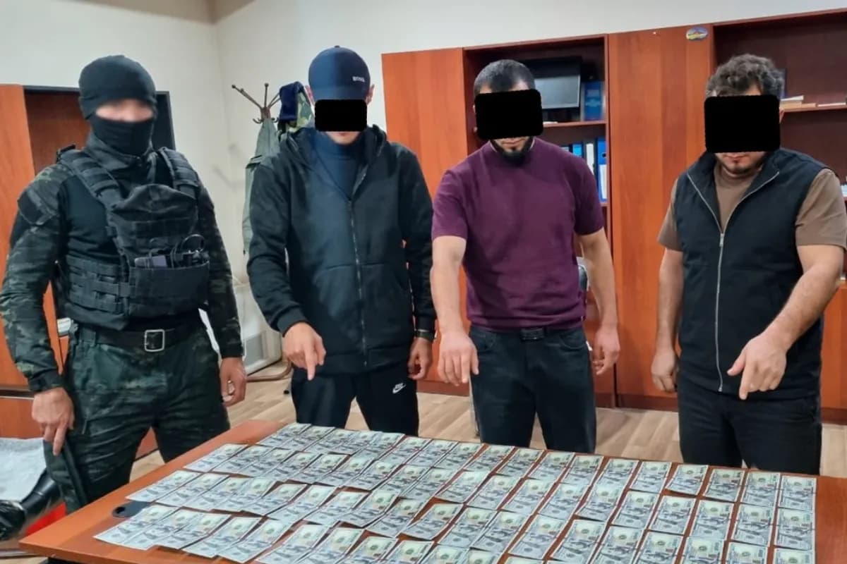 В Самарканде задержали трех человек по подозрению в сбыте фальшивых долларов