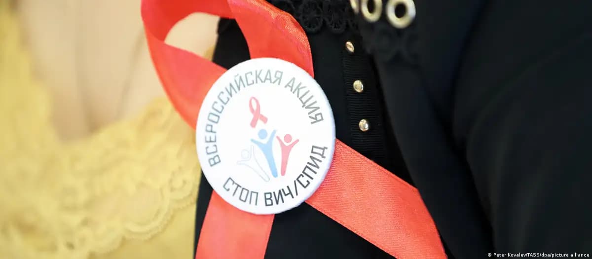 Россиянинг 27 ҳудудида ОИВ эпидемияси кенг аҳоли қатламларига тарқалгани айтилди