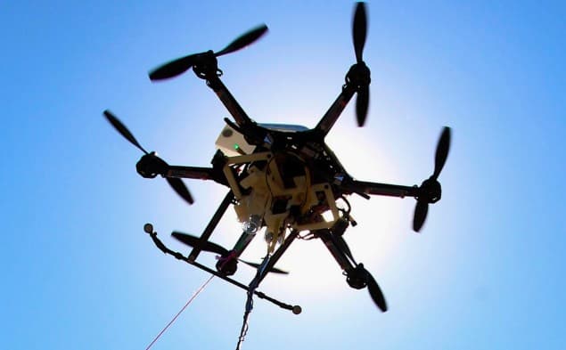 Giyohvand moddalarni chegaradan olib o‘tishda drondan foydalangan shaxs ushlandi