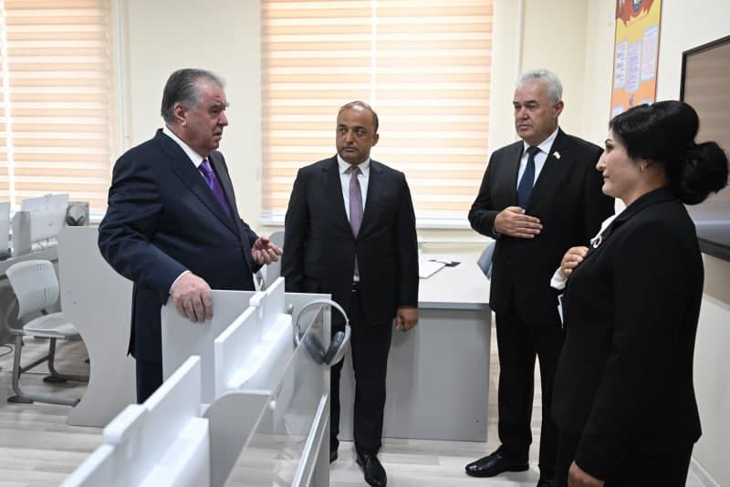 Tajikistan to build Uzbek-language schools for Uzbek-speaking population