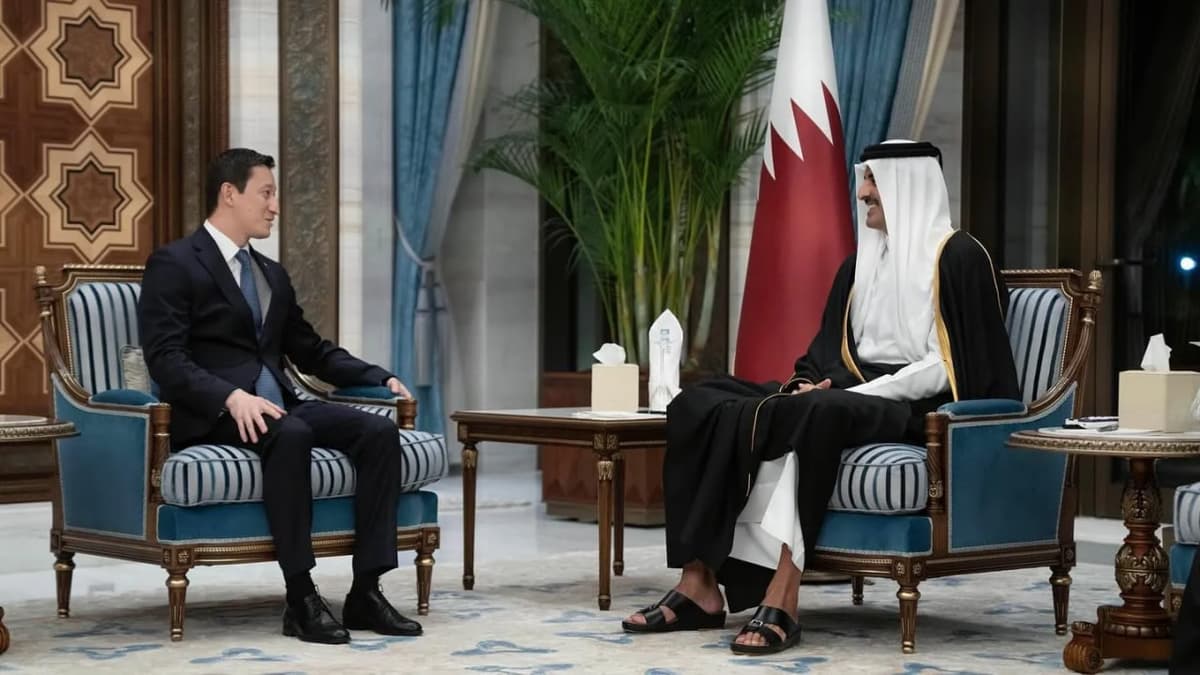 Uzbekistan’s new ambassador presents his credentials to Emir of Qatar