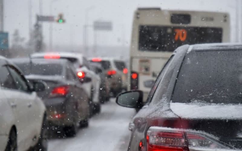 Migration agency warns Uzbek citizens in Kazakhstan about bad weather
