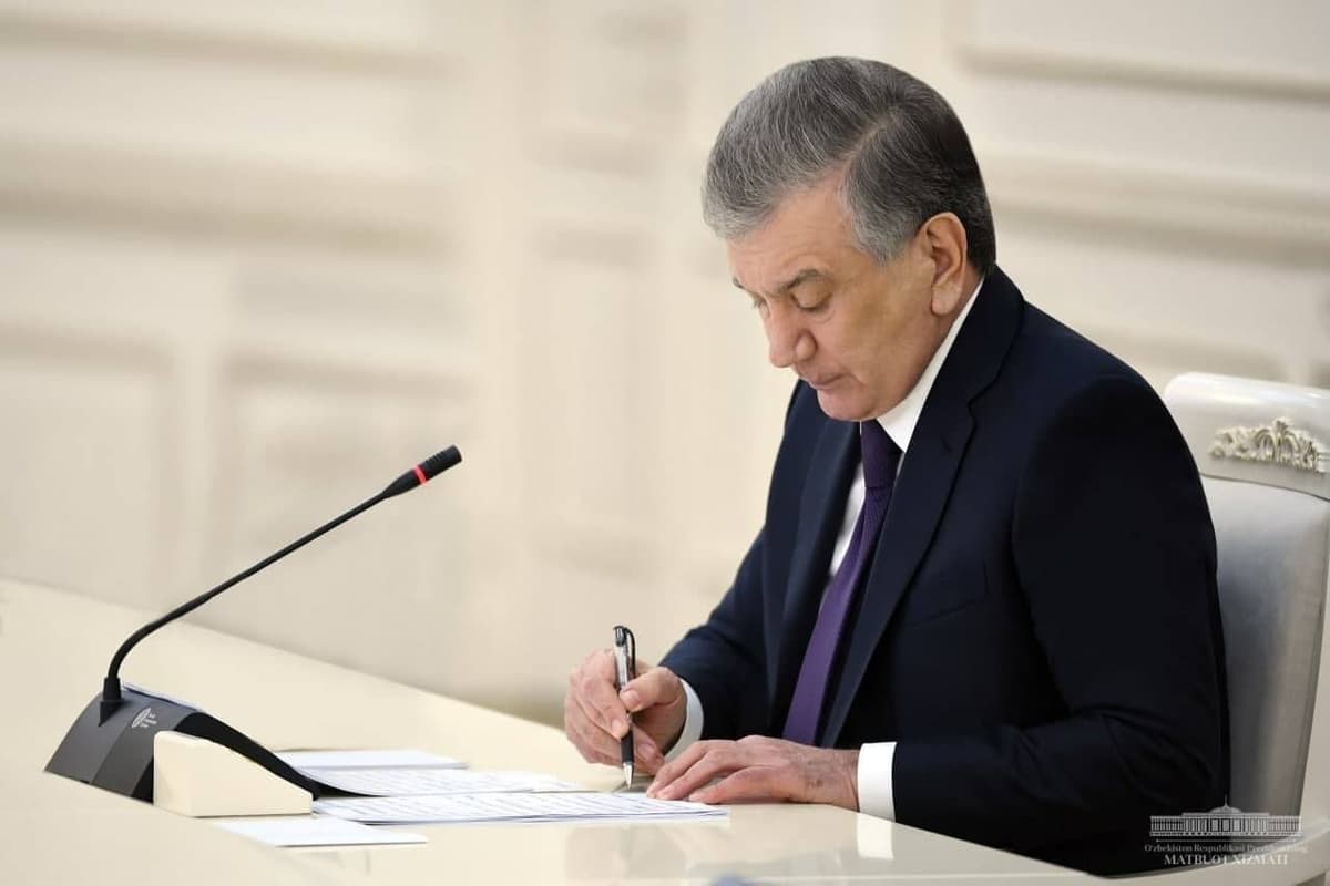 Мирзиёев подписал закон о конфликте интересов