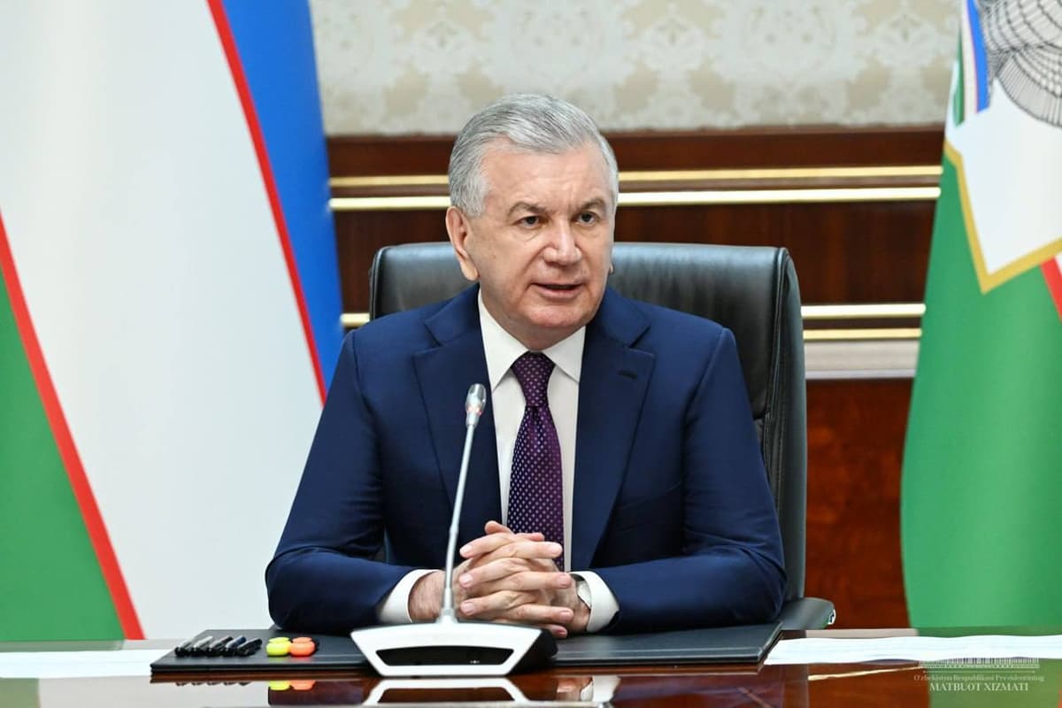 “Ноқонуний уланишларнинг олдини олиш эмас, оқибати билан курашиляпти” – президент энергия истеъмолидаги ўғирликларга тўхталди