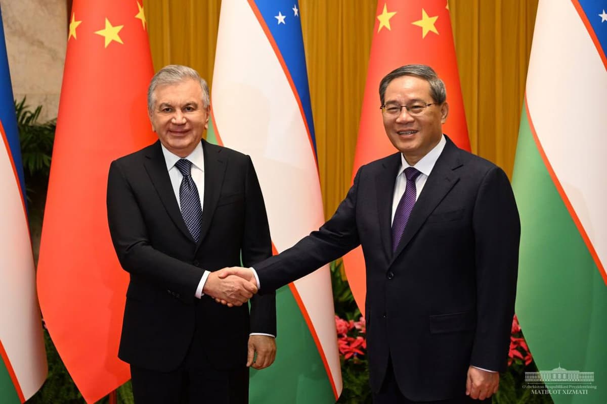 Shavkat Mirziyoyev meets with Prime Minister of the State Council of China